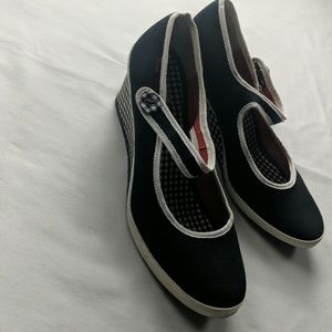 Keds high heel checked shoes NWOT